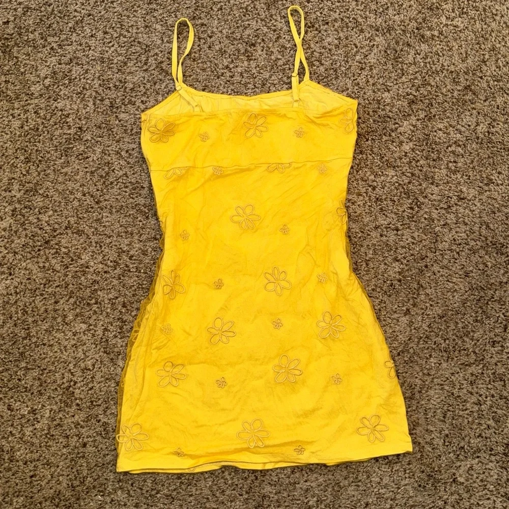 Boutique Bright Yellow Floral Embroidered Slip Dress – Size L - Picture 4 of 6
